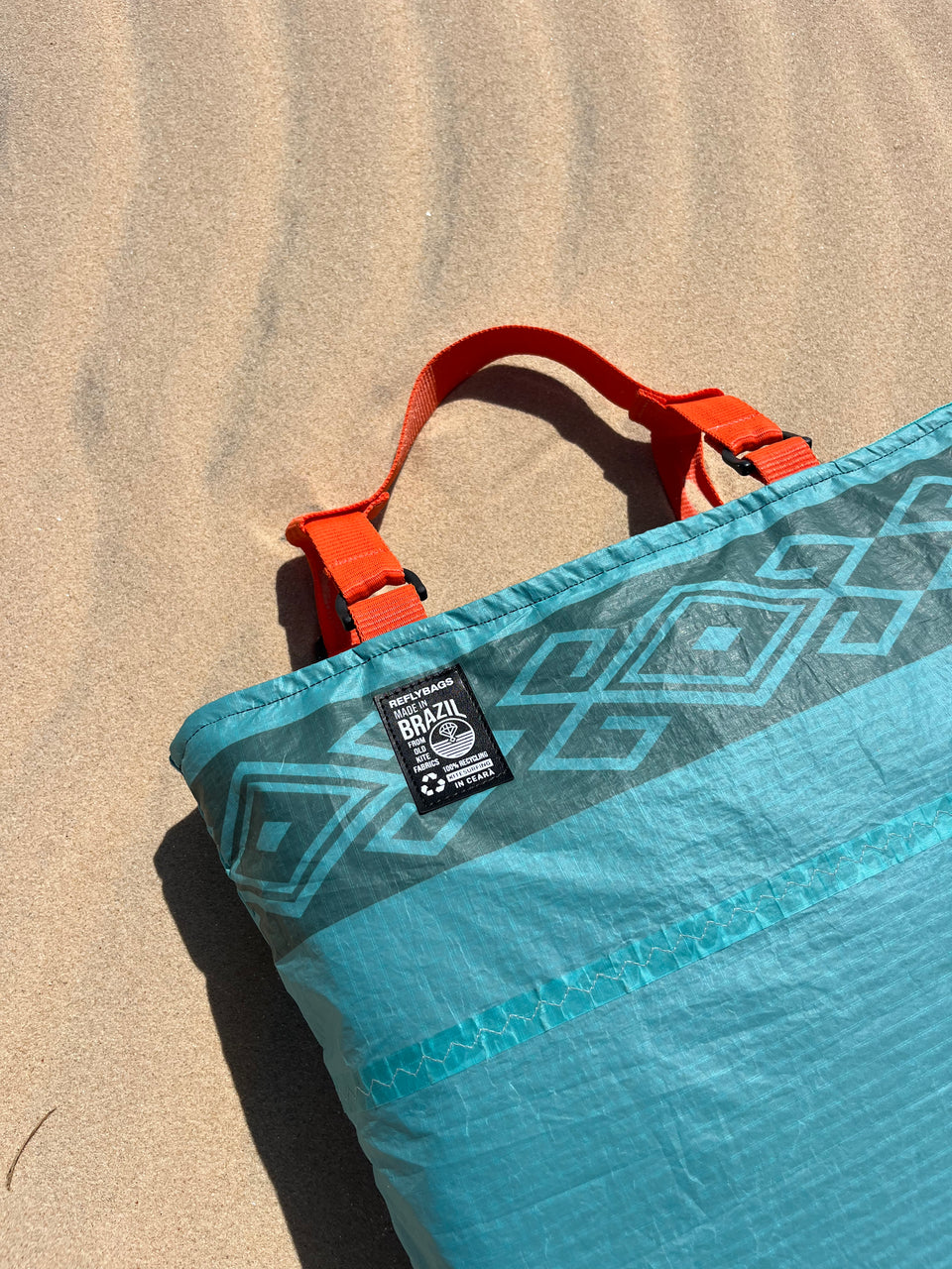 Bolsa de Viagem Kite (Levante 002) - Upcycled Material Detail