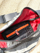 Maxi Crossbody (Pampero 106) - Texture Close-up
